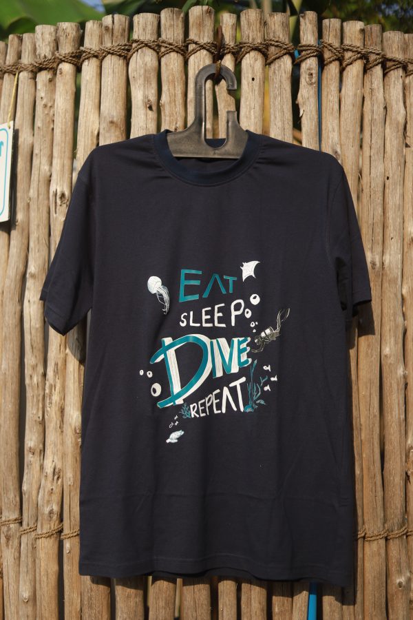 T-shirt for scuba lovers, eat sleep dive repeat