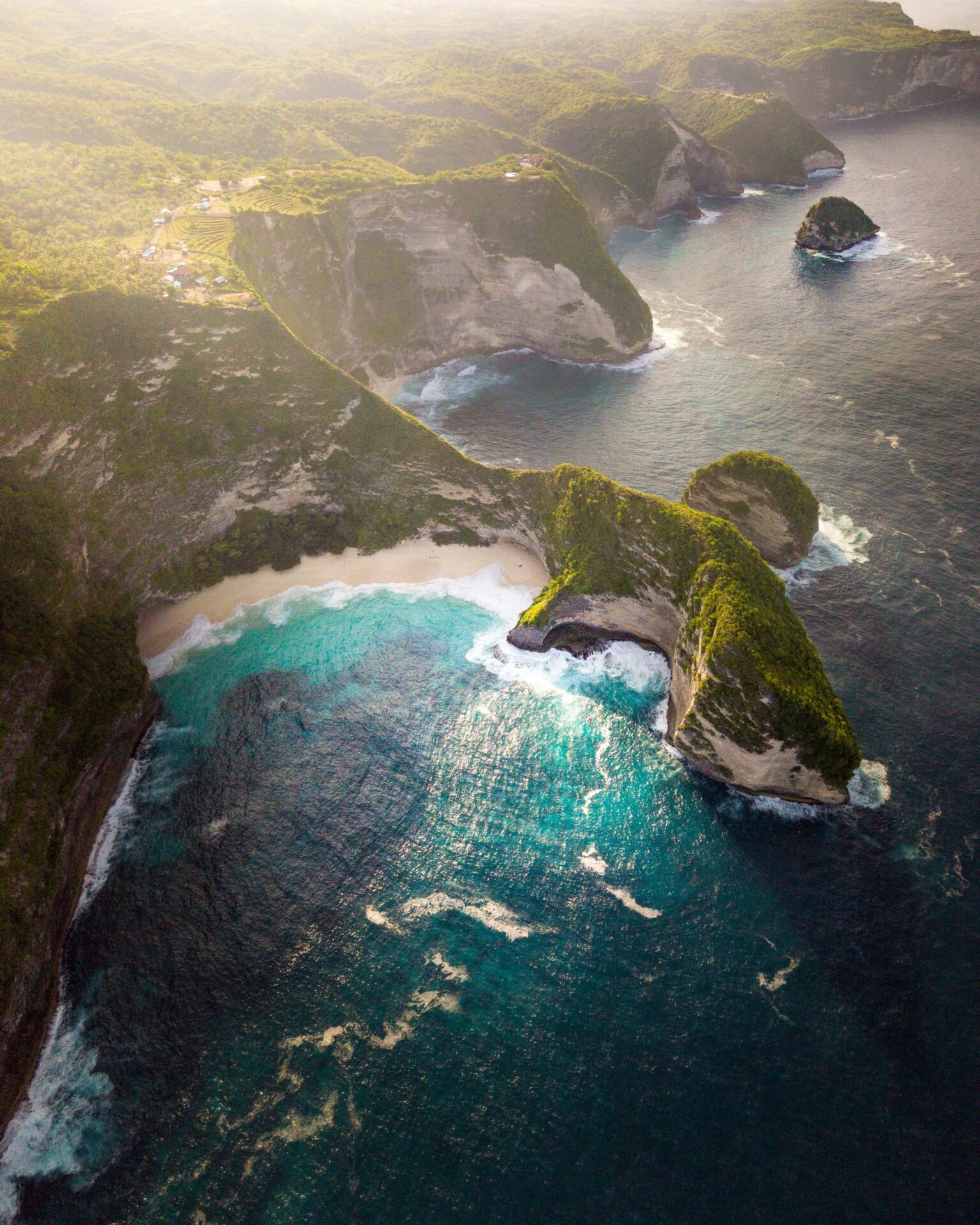 Kelingking Beach
