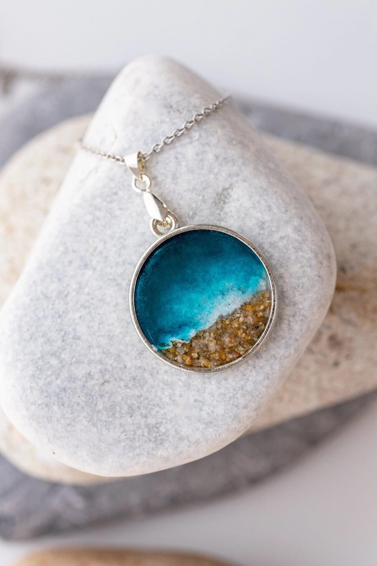 Ocean Art Pendant - Glow in the Dark - 1 inch